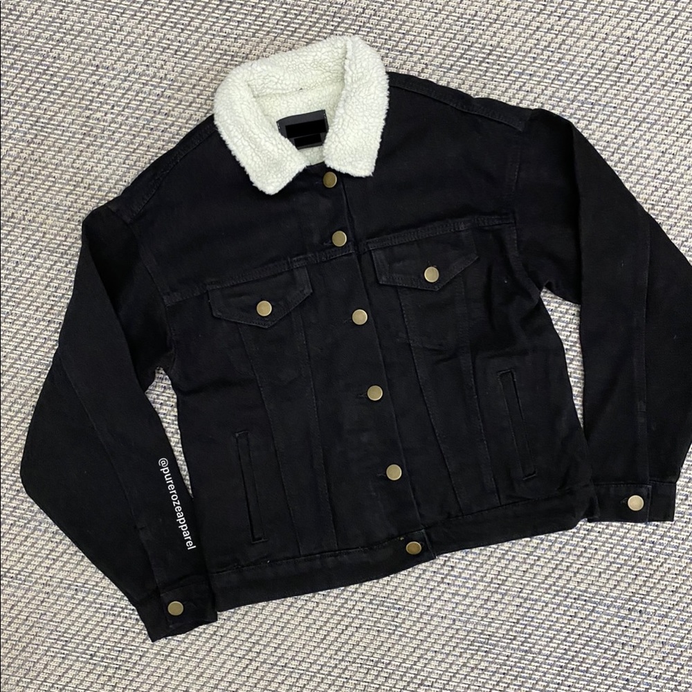 SIZE SMALL Black denim jacket plush lining